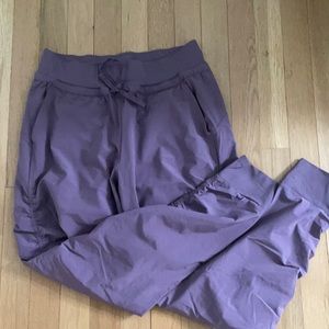 Athleta attitude pant size 2